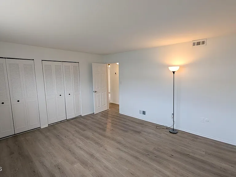 226 Sawmill Rd — Photo 12