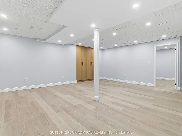 21 Kersey Cres — Photo 34