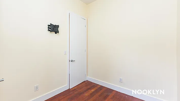 Rented by Nooklyn NYC LLC | media 2