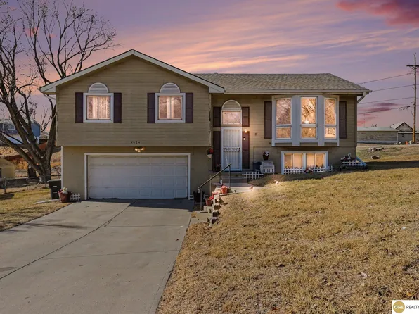 4624 N 61st St, Omaha, NE 68104