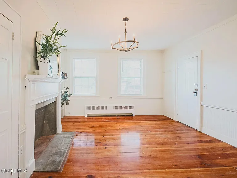 50 Phillips Rd #B — Photo 3