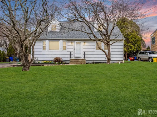 108 Susan Dr, Ewing, NJ 08638