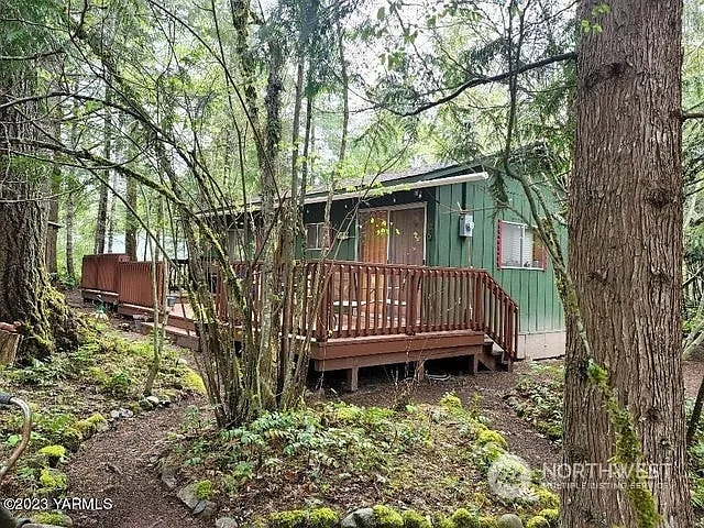 105 Robinwood Place photo 1