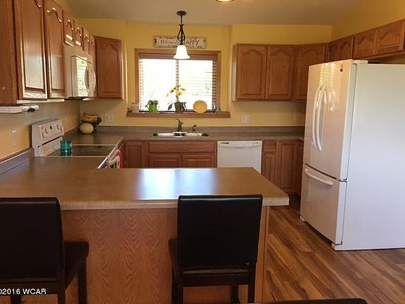 4th image of 504 Harriet Dr
