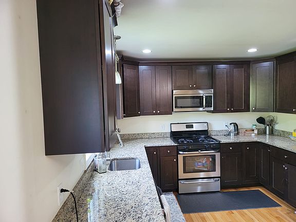 4th image of 311 Littleton Rd APT 46