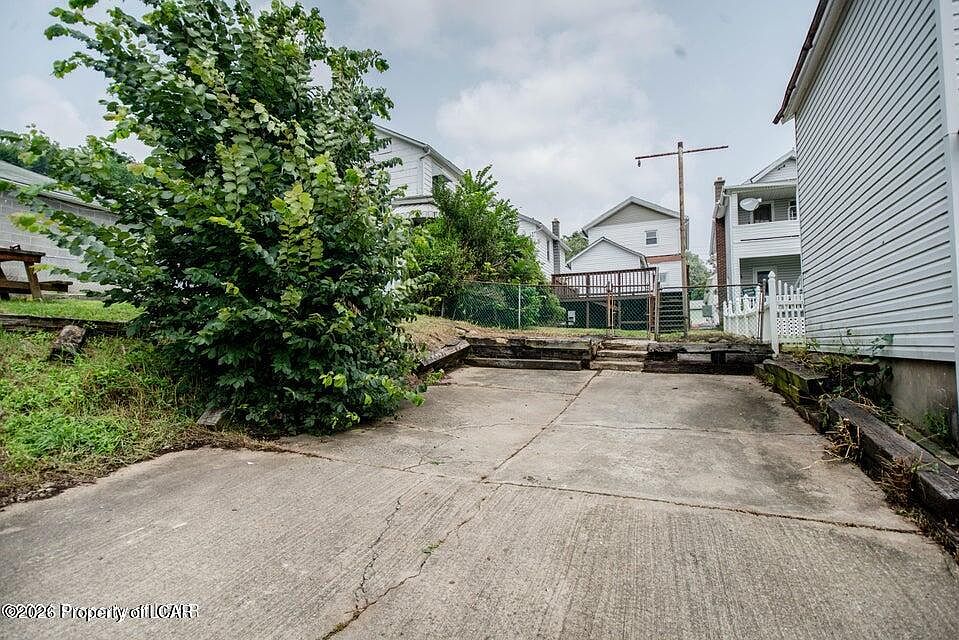 1st image of 257 Gardner St