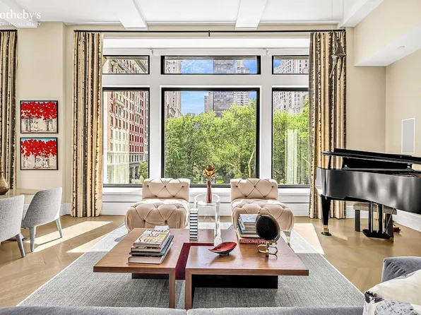 212 5th Ave #4A, New York, NY 10010