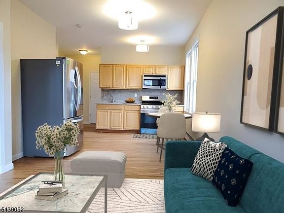 2nd image of 305 Cator Ave APT 1R