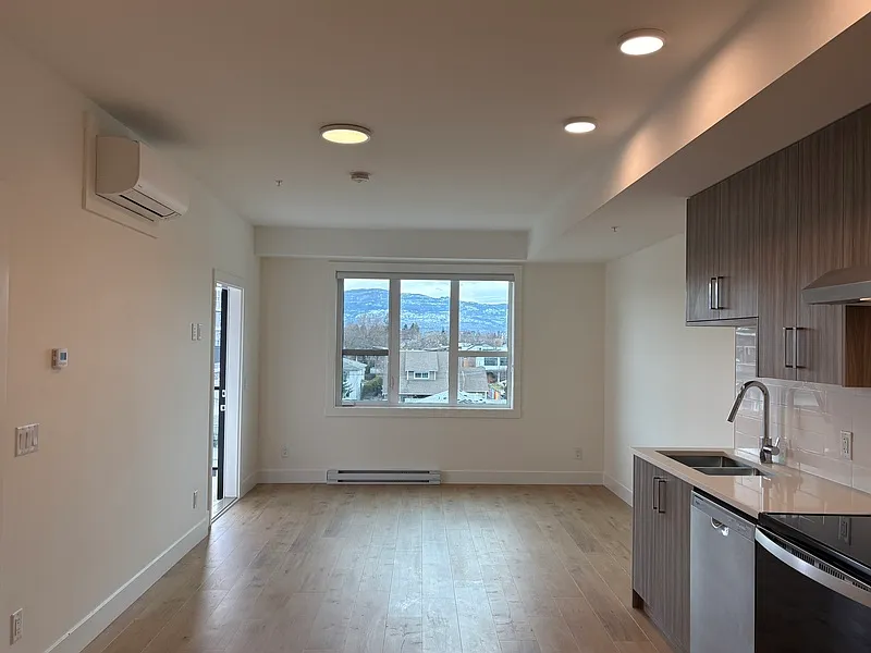 1 bed, 1.0 bath, 572 sqft, $1,500 — Photo 2