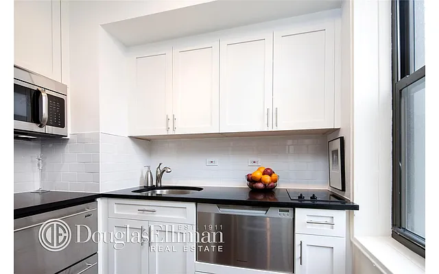 Sold by Douglas Elliman | media 12