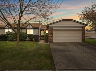 11944 Fifteen Mile Rd, Sterling Heights, MI 48312