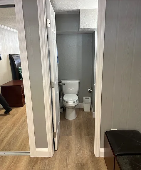 1/2 bath in Owner's bedroom