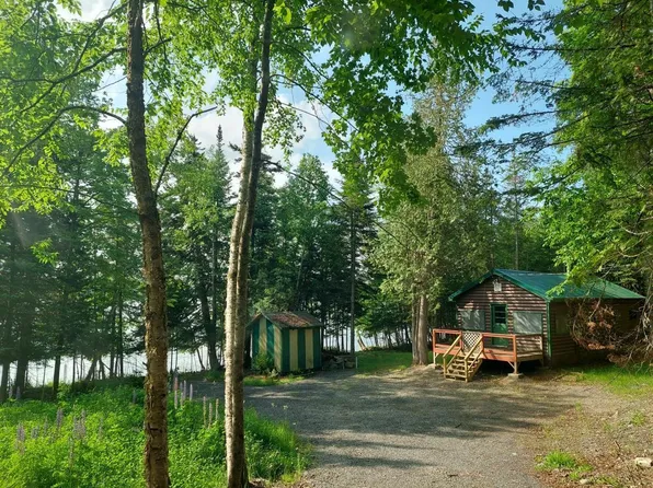 64 Chestnut Lane, Rangeley, ME 04970