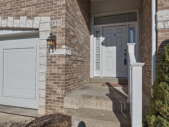 3rd image of 953 Chesterfield Villas Cir