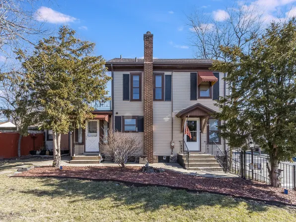 204 E Illinois Ave, Aurora, IL 60505