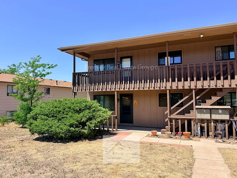 1466 Hathaway Dr #A — Photo 1