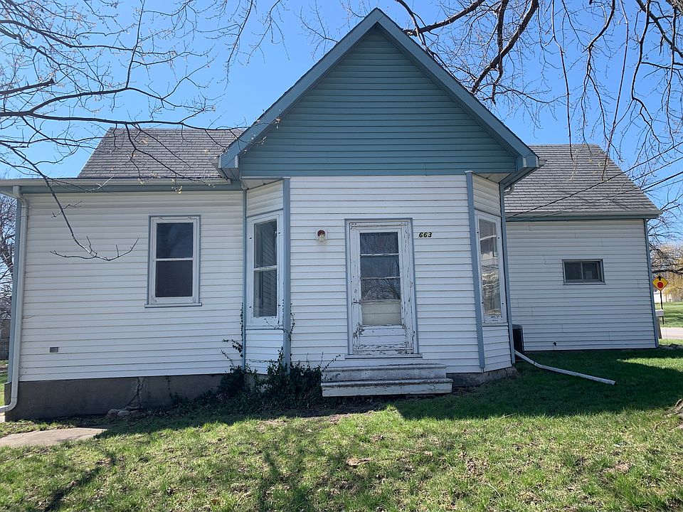 1st image of 663 W B St