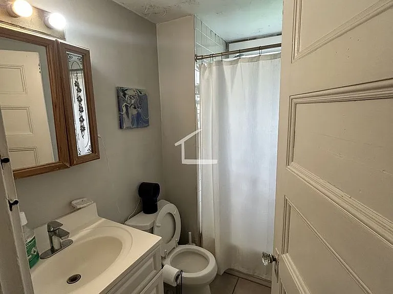 36 Hooker St #1 — Photo 10