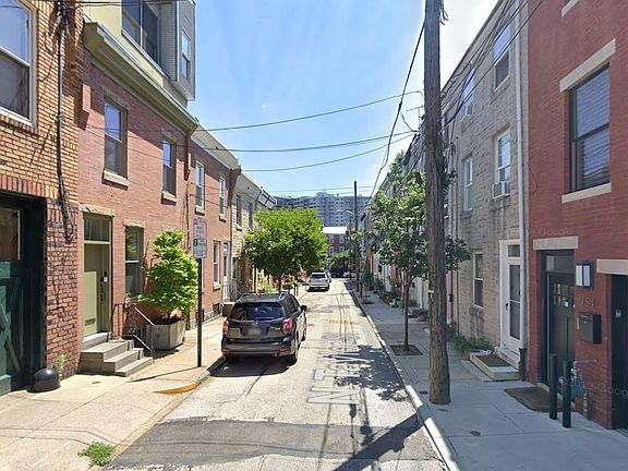 2nd image of 752 N Taylor St