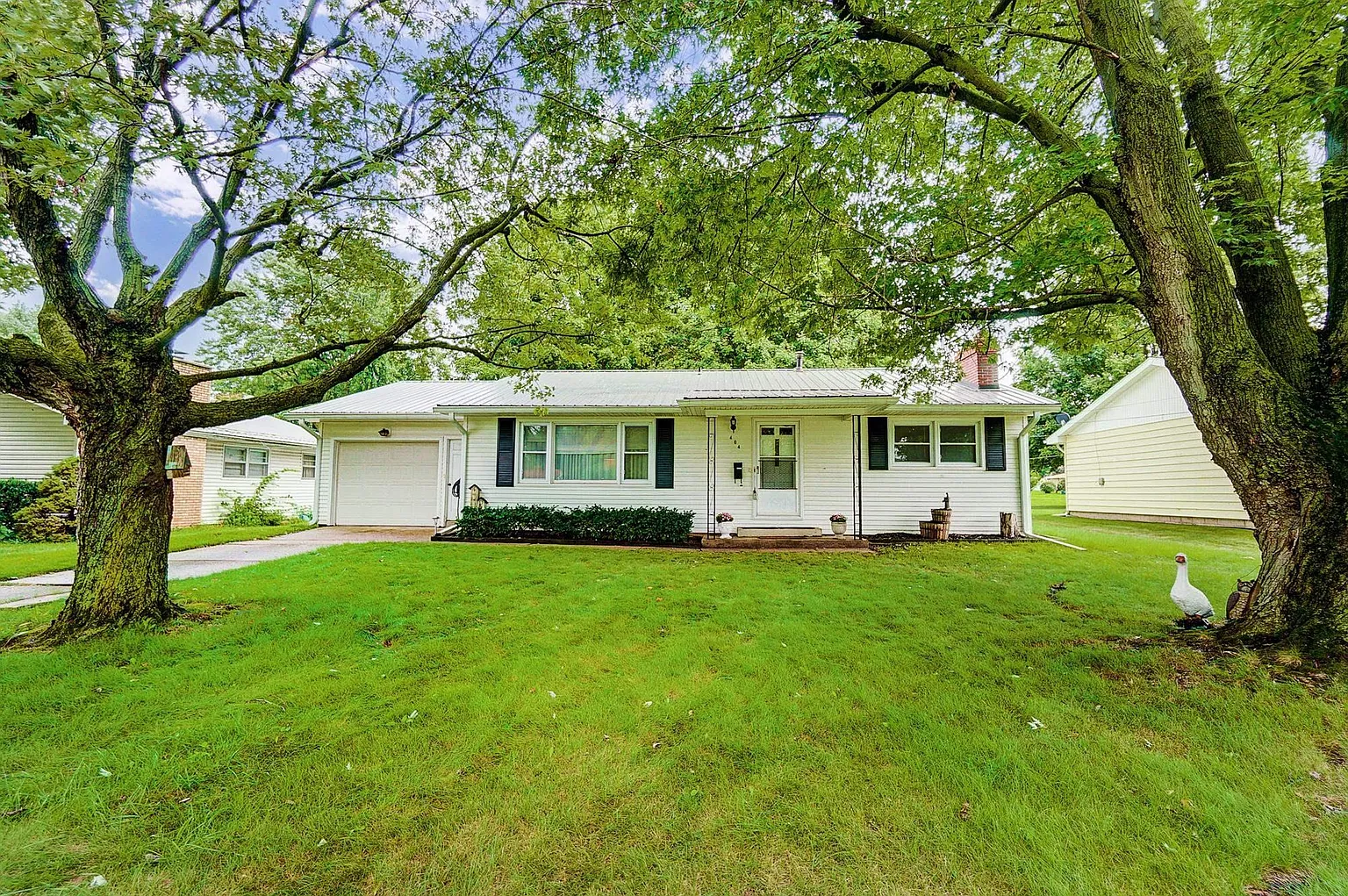 404 N Maple St photo 1