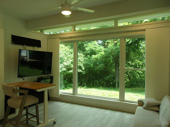 5th image of 10788 Thornview Dr