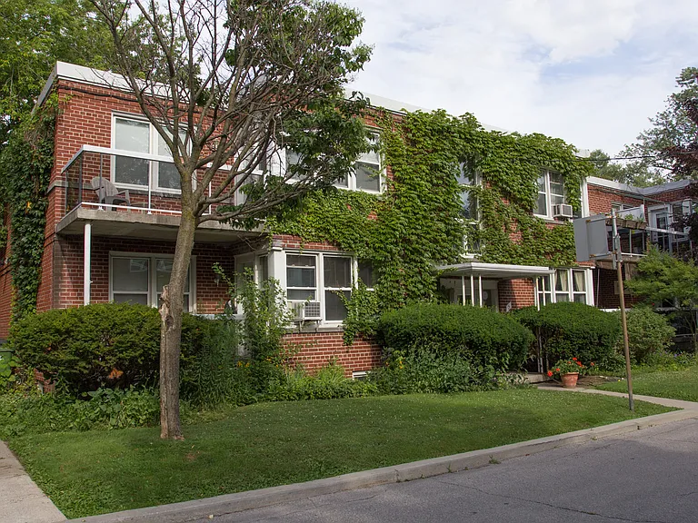 2 Oaklawn Gdns — Photo 14
