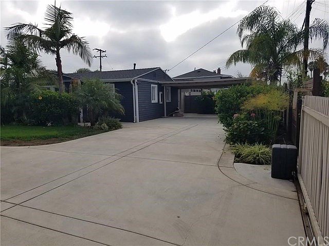 2nd image of 1541 Orchard Dr #2
