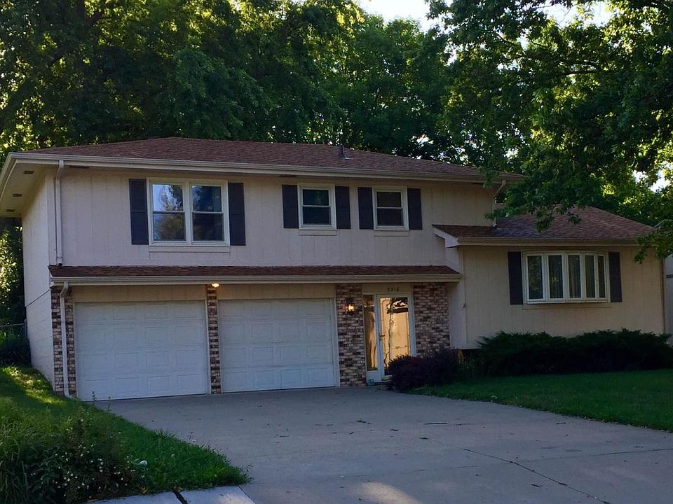 2318 South 160th Street