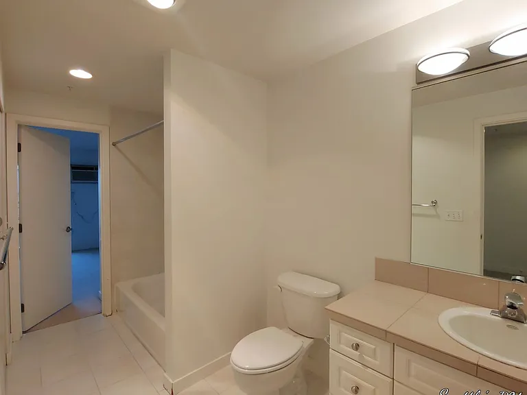 321 10th Ave S #607 — Photo 3