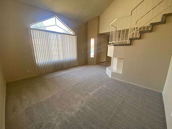 5th image of 823 W Sherri Dr