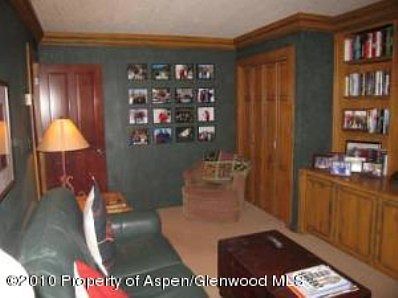 Office/3rd Bedroom