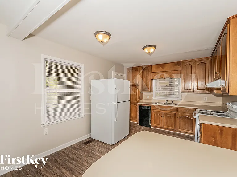 508 26th Ave NW — Photo 7