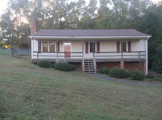 1082 Cresthaven Rd, Lewisville, NC 27023