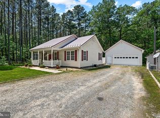134 Pioneer Trl, Hague, VA 22469