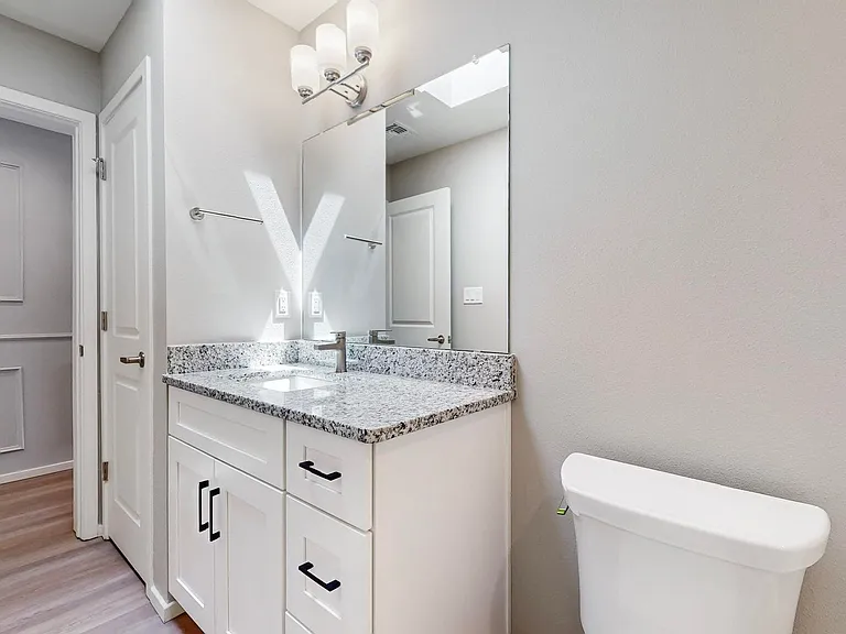4547 Villa Loma Ln NE — Photo 29