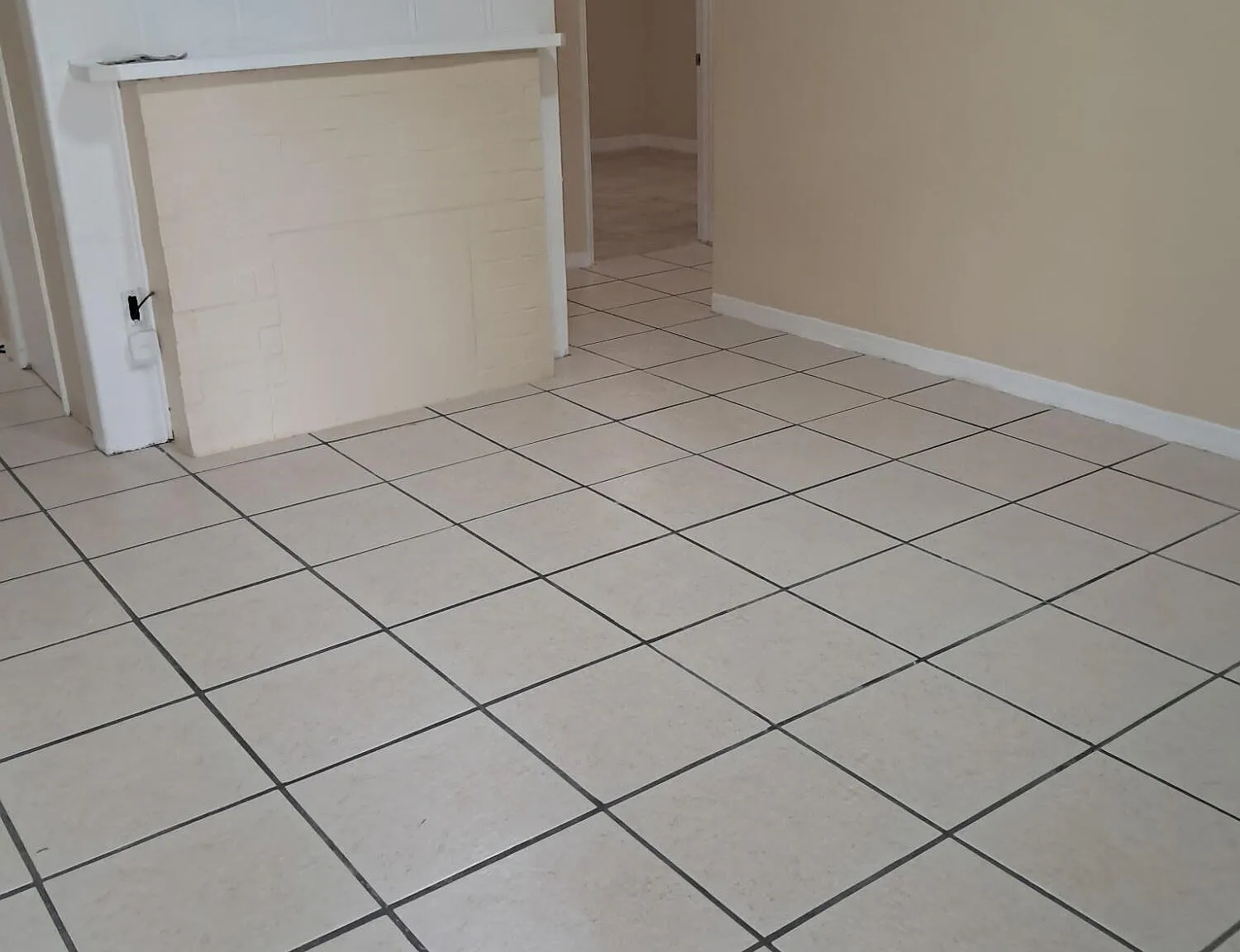 3 bed, 2.0 bath, 1022 sqft, $1,500 — Photo 2