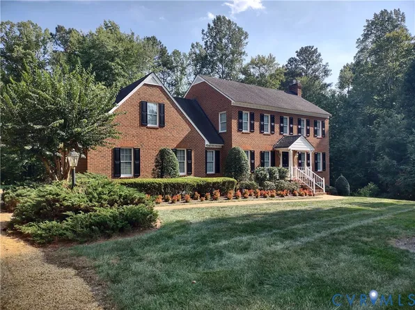 715 Reese Dr, Sandston, VA 23150