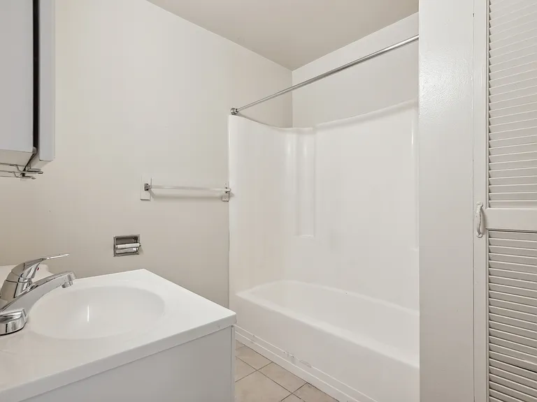 2431 Ellsworth St — Photo 11