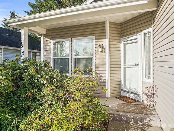 2nd image of 2569 Kristine Court
