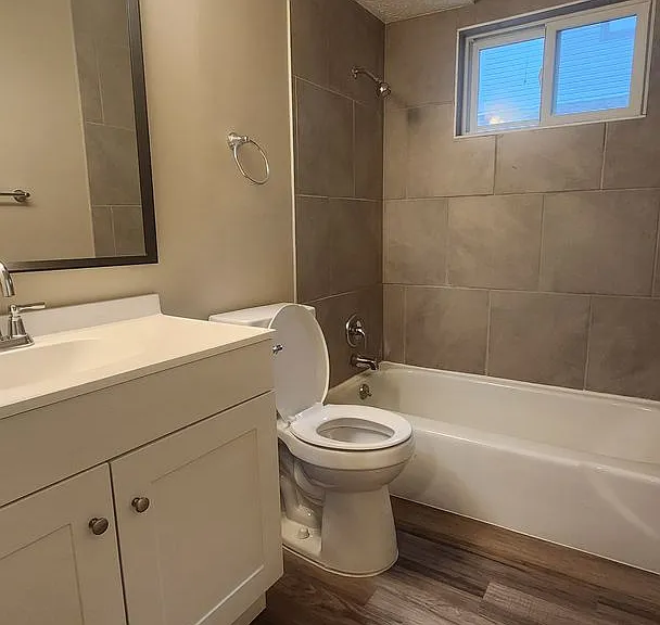 Davenport Street Apartments — Photo 11