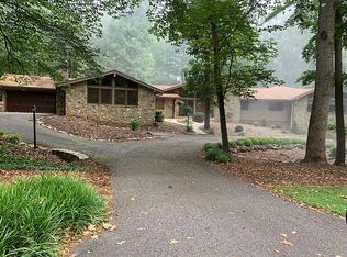160 S Peachtree Rd, Wilkesboro, NC 28697