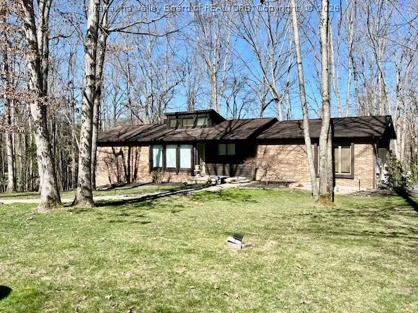 1 Pheasant Ln, Beckley, WV 25801