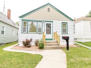 607 S 67th St, Milwaukee, WI 53214