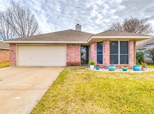 1129 Margie St, Burleson, TX 76028
