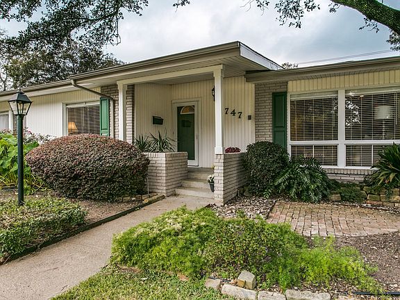 3rd image of 9747 E Lake Highlands Dr
