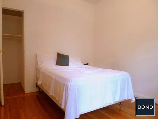 Rented by Bond New York | media 20