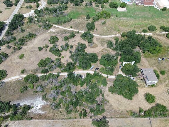 4th image of 601 Green Branch Rd