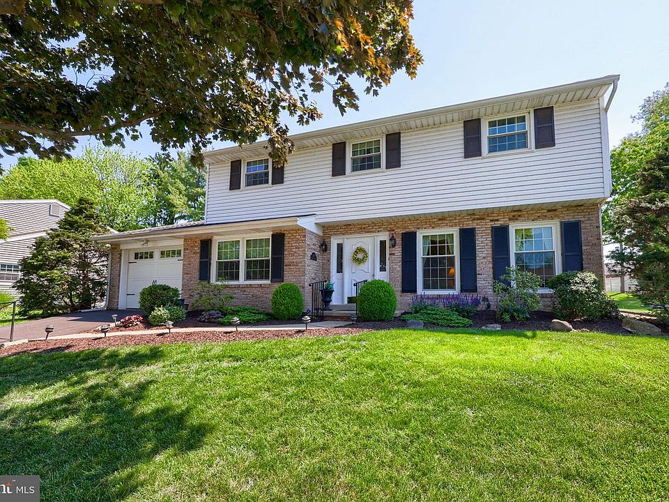 1st image of 2143 Brockton Rd