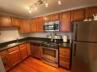 200 Manning St APT 2B, Hudson, MA 01749
