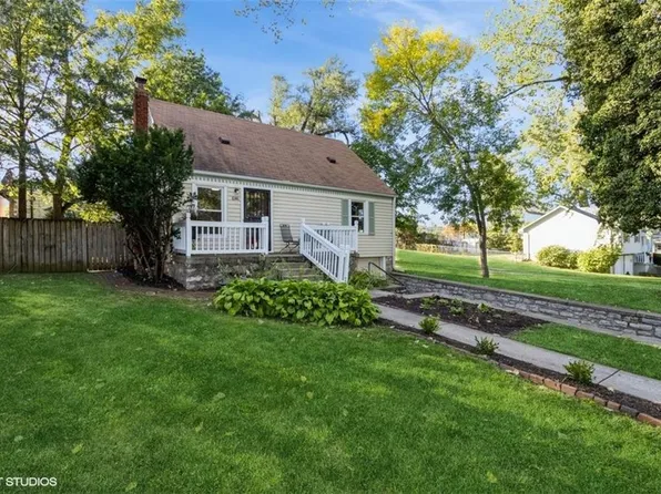 8346 Central St, Kansas City, MO 64114